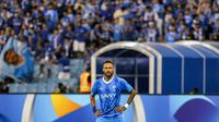 Reaksi kecewa Striker Al Hilal, Neymar saat menghadapi PFC Navbahor pada laga Grup D Liga Champions Asia 2023/2024 di King Fahd International Stadium, Riyadh, Selasa (19/9/2023) dini hari WIB. (AFP/Fayez Nureldine)