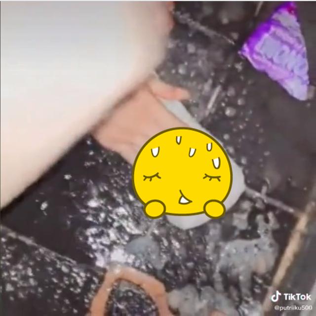 4 Fakta Video Viral Pria Rela Mencuci Pembalut Sang Pacar, Sudah Beri Klarifikasi