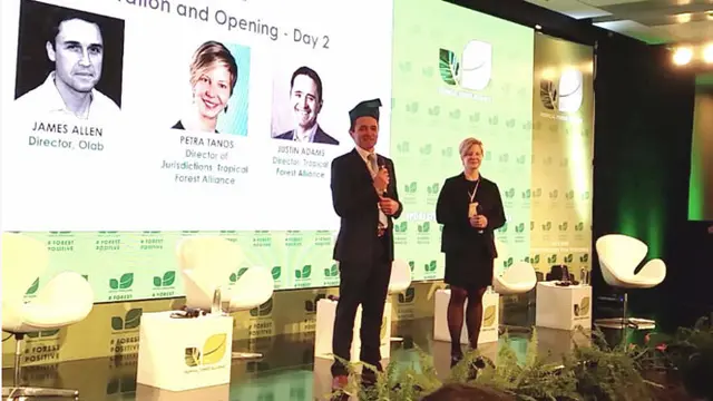 Bicara di Forum Hutan Tropis 2019 Bupati Alfredi Hadiahkan Tanjung Siak untuk Presiden Kolombia