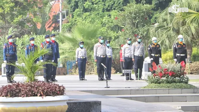 6 Momen Tri Rismaharini Jadi Pemimpin Upacara Hari Pahlawan Nasional