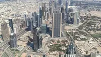 Pemandangan kota Dubai dari gedung tertinggi di dunia, Burj Khalifa | Karla Farhana/Fimela.com