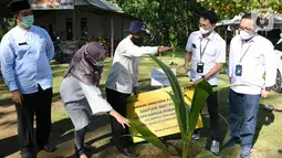 Bantuan ini merupakan bagian dari kegiatan Tanggung Jawab Sosial dan Lingkungan (TJSL) perseroan untuk membantu peningkatan ekonomi dan sosial lingkungan masyarakat sesuai dengan misi Bank BTN dan mendukung pembangunan ekonomi berkelanjutan di berbagai daerah di Indonesia. (Liputan6.com/HO/BTN)