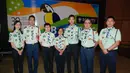 Seragam Pramuka Macau berwarna hijau krem dan biru pekat  untuk bawahannya (Istimewa)