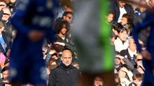 Manajer Manchester City, Pep Guardiola, berhasil membawa anak asuhnya meraih kemenangan 3-0 atas Chelsea pada laga pekan ke-32 Premier League musim ini di Stamford Bridge, Minggu (12/04/2026) malam WIB. (AFP/Adrian Dennis)