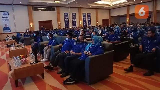 Pengurus dan Kader Demokrat di Kota Cilegon, Banten. (Selasa, 29/03/2022). (Liputan6.com/Yandhi Deslatama).