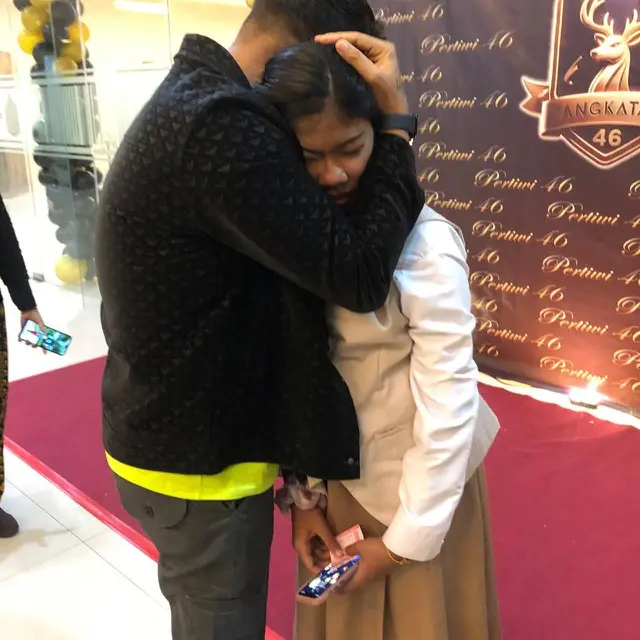 7 Momen Wisuda Anjani, Putri Andika Kangen Band yang Kini Sudah Lulus SMP