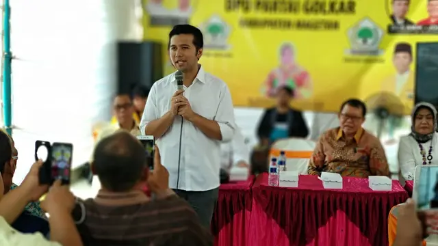 Calon Wakil Gubernur Jawa Timur nomor urut 1 Emil Elestianto Dardak. (Liputan6.com/Dian Kurniawan)
