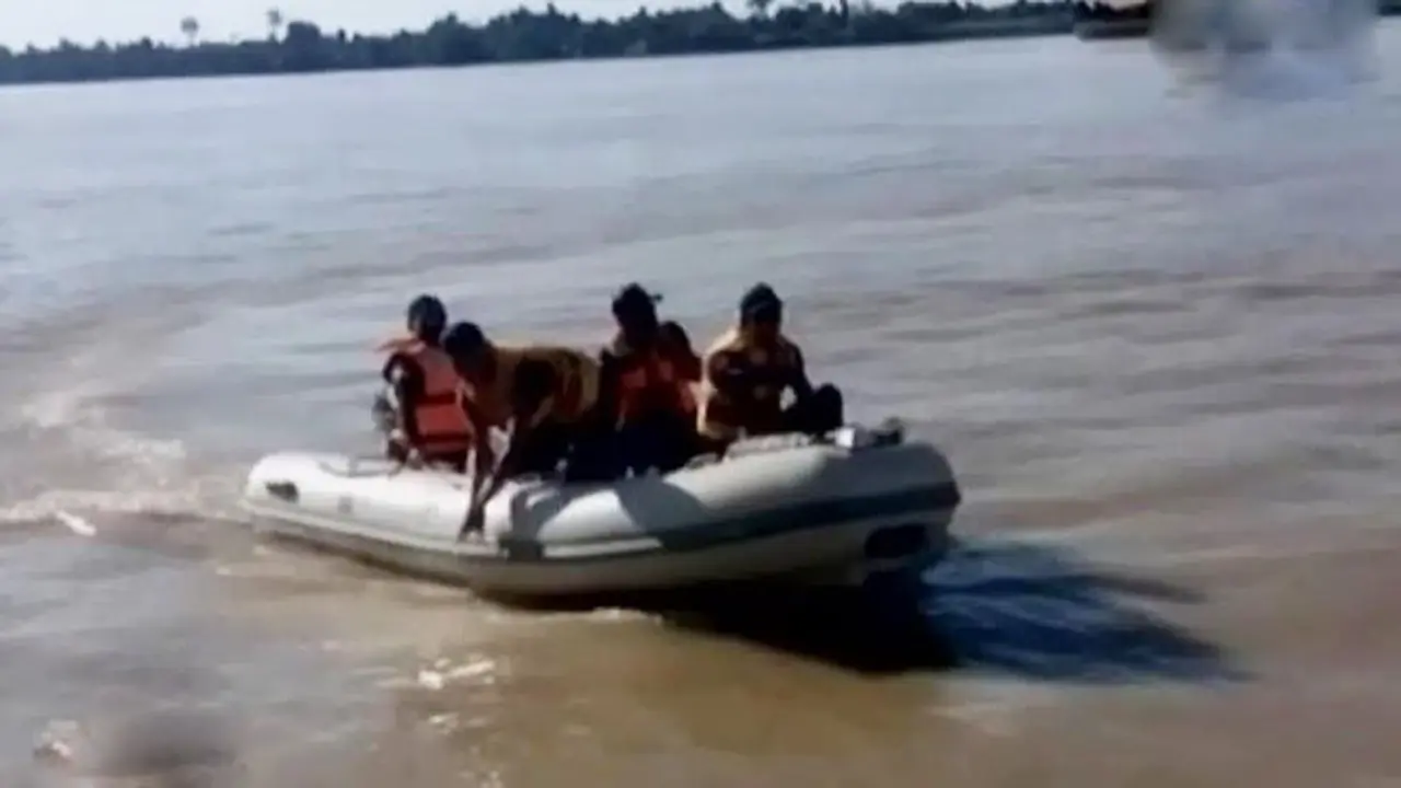 (Lip6 Malam) Kapal