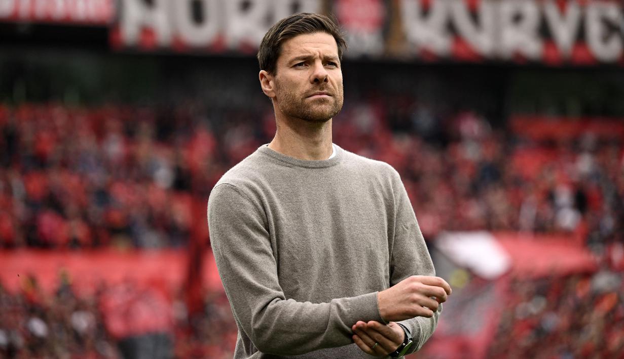Pemain Bayer Leverkusen, Xabi Alonso terlihat saat laga Bundesliga melawan FC Cologne di Leverkusen, Jerman, 8 Oktober 2023. (AFP/Ina Fassbender)
