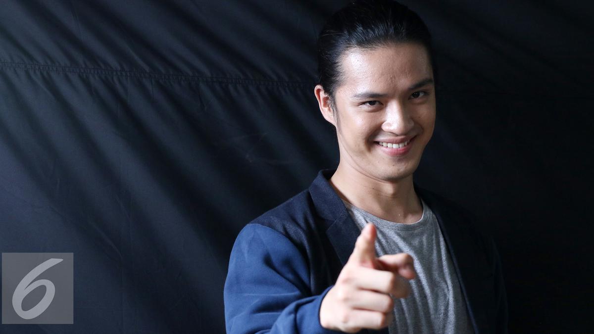 Vasilisa Muxtor bilan yalangoch