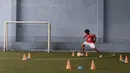 Ibrahim Zikri mengibaratkan gaya permainannya seperti Pemain MU, Daley Blind. (Bola.com/Vitalis Yogi Trisna)