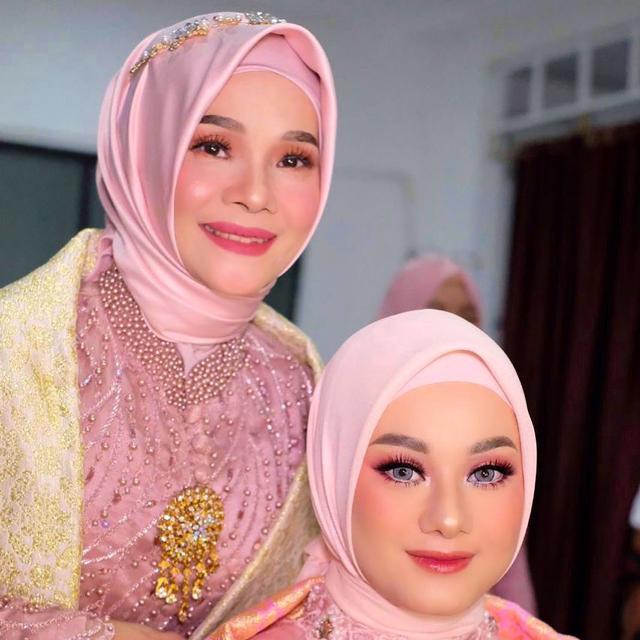 Kini Sudah Jadi Ibu, Ini 6 Potret Kebersamaan Dinda Hauw dan Sang Ibunda