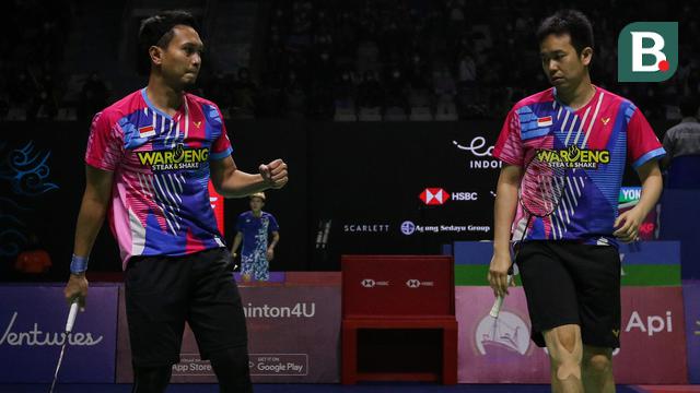 Foto: Mohammad Ahsan / Hendra Setiawan dan Gregoria Mariska Tunjung Tumbang di Babak Pertama Indonesia Open 2022