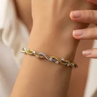 Model Gelang Tangan Emas Terbaru 5 Gram. Foto: Gemini