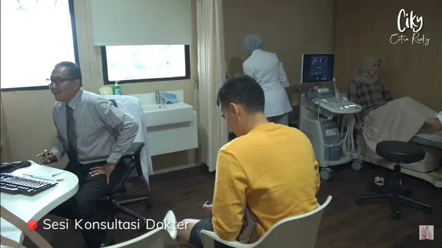 Momen Gemas Rezky Aditya dan Citra Kirana Datang ke Dokter Kandungan