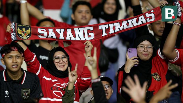 Foto: Jadi Magnet Para Kaum Hawa, Begini Potret Ragam Suporter Wanita saat Dukung Timnas Indonesia U-23