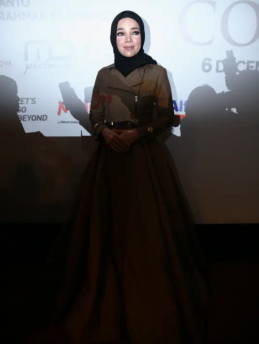 Meski diakuinya, bahwa ia merasa tegang namun pada dasrnya ia senang bisa berada di panggung tersebut. “Meskipun tegang, tapi happy,” tambahnya. (Nurwahyunan/Bintang.com)