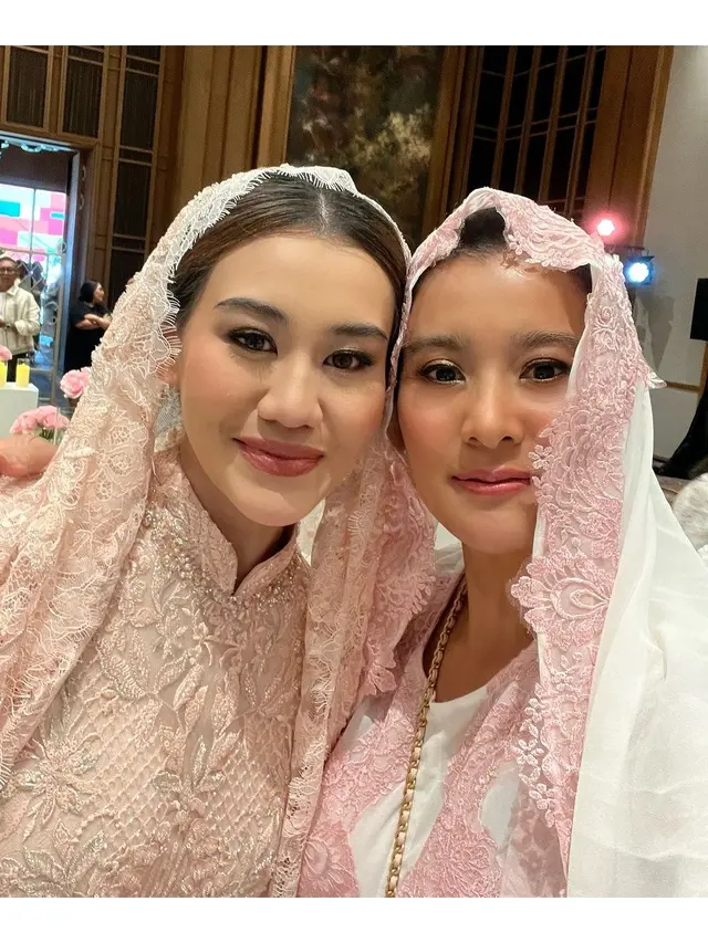 6 Potret Menawan Marcella Zalianty di Momen Pengajian dan Siraman Aaliyah Massaid