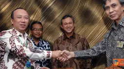 Citizen6, Jakarta: Penandatanganan PKS (Perjanjian Kerja Sama) yang merupakan implementasi teknik Pelaksanaan Kesepakatan Bersama antara PLN Puslitbang dengan B2TKS. (Pengirim: Agus Trimukti)
