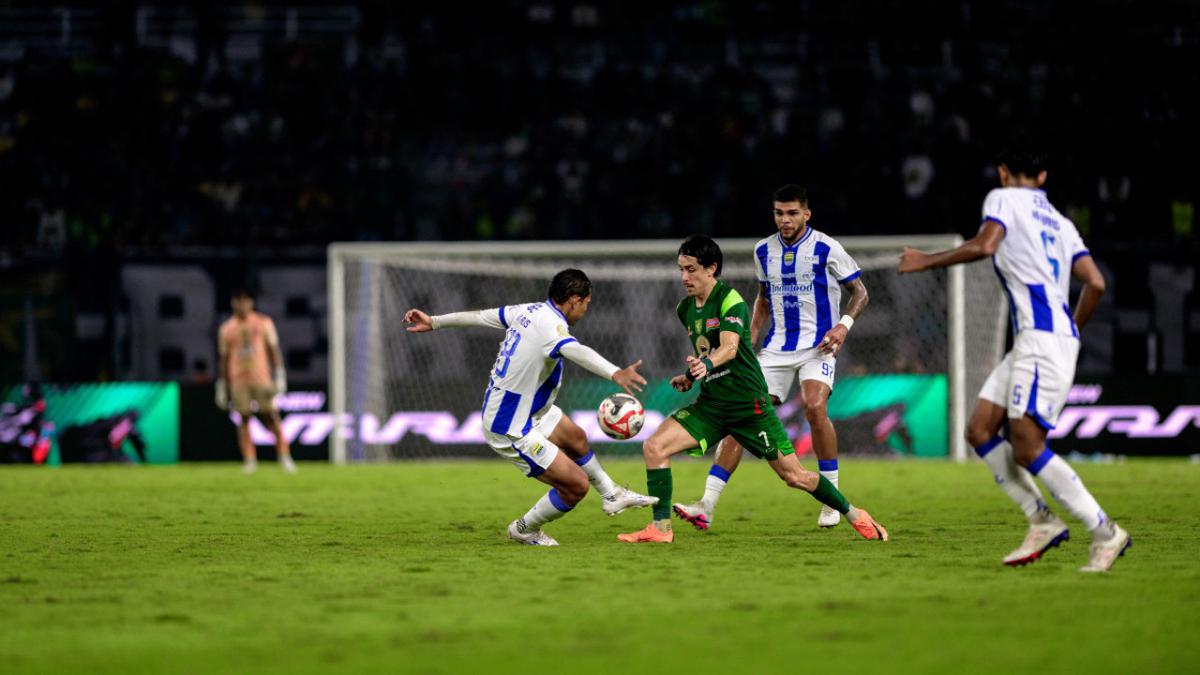 Drama 2-2 Persebaya Vs Persib di BRI Super League, Bernardo Tavares Puas meski Gagal Menang di Kandang Sendiri