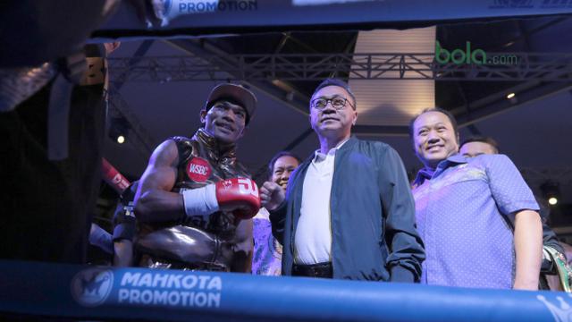 Mahkota Boxing Super Series, Jansen Marapu, Phuttiphong Rakoon, Bola.com