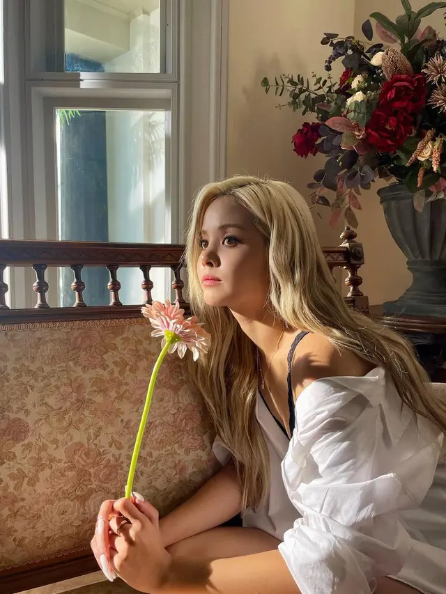 8 Potret Sorn Eks CLC, Idol K-Pop yang Diundang di Ulang Tahun Syahrini