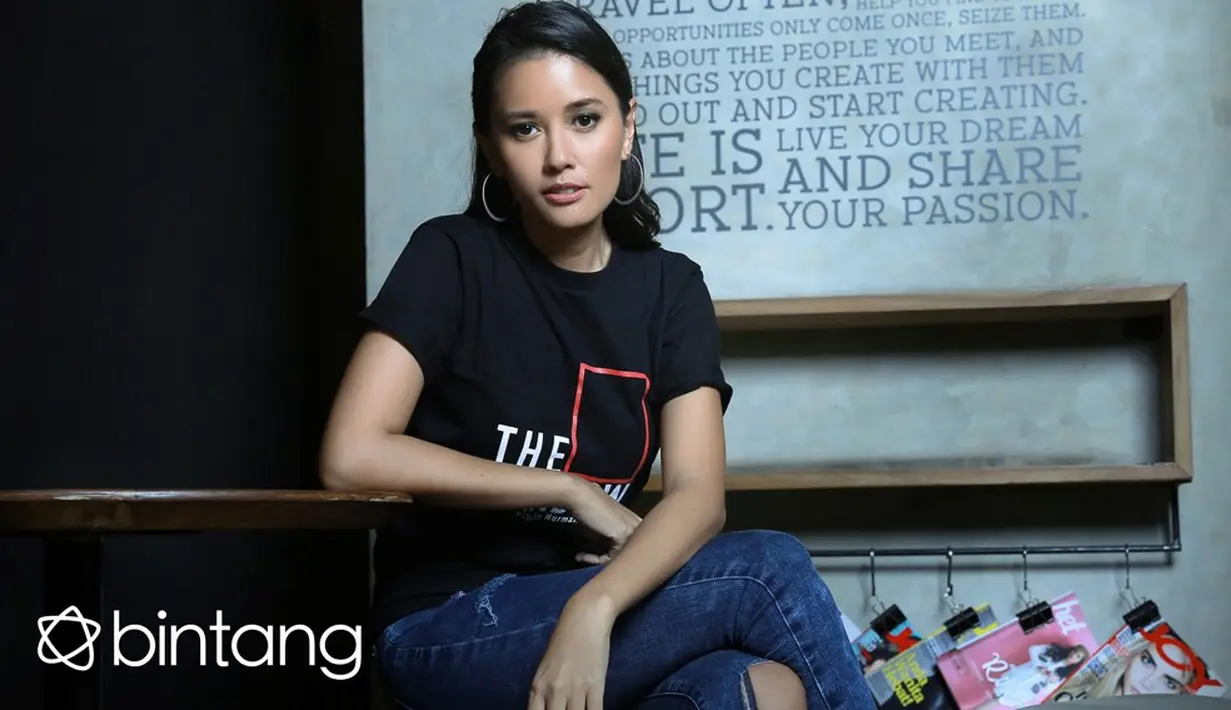 "Ya, di luar negeri banyak film Indonesia yang kurang disukai tapi justru membawa nama Indonesia di kancah festival. Tentu saya bangga," ujar perempuan kelahiran Jakarta 35 tahun silam. (Foto: Galih W. Satria/Bintang.com)