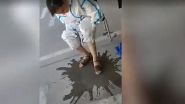 Viral Video keringat Tenaga Medis Bercucuran saat Lepas APD, Bikin Haru