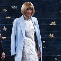 Pemimpin Redaksi Vogue Anna Wintour tiba di Met Gala 2025 di Metropolitan Museum of Art pada 5 Mei 2025 di New York. (Andrea RENAULT/AFP)