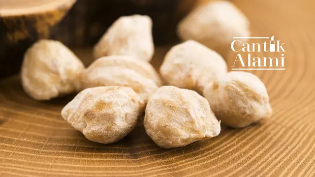 Kemiri untuk rambut.