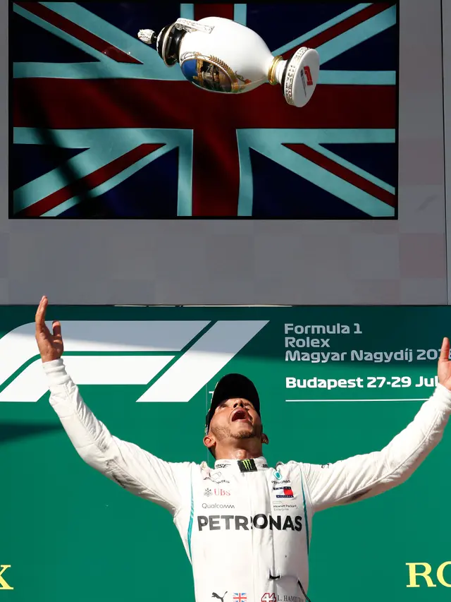 Gembiranya Lewis Hamilton Raih Kemenangan di GP Hungaria