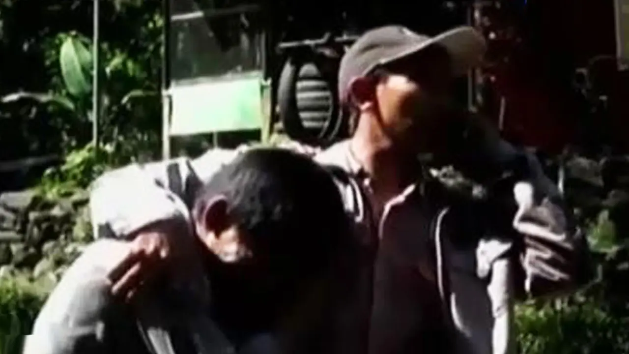 Tangis Keluarga Korban Longsor
