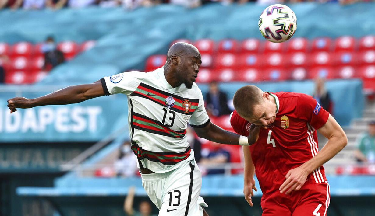 Bermain depan publik sendiri, Hungaria sebenarnya tampil percaya diri dengan bermain cepat dengan tekad pantang menyerah di lapangan. (Tibor Illyes/Pool via AP)