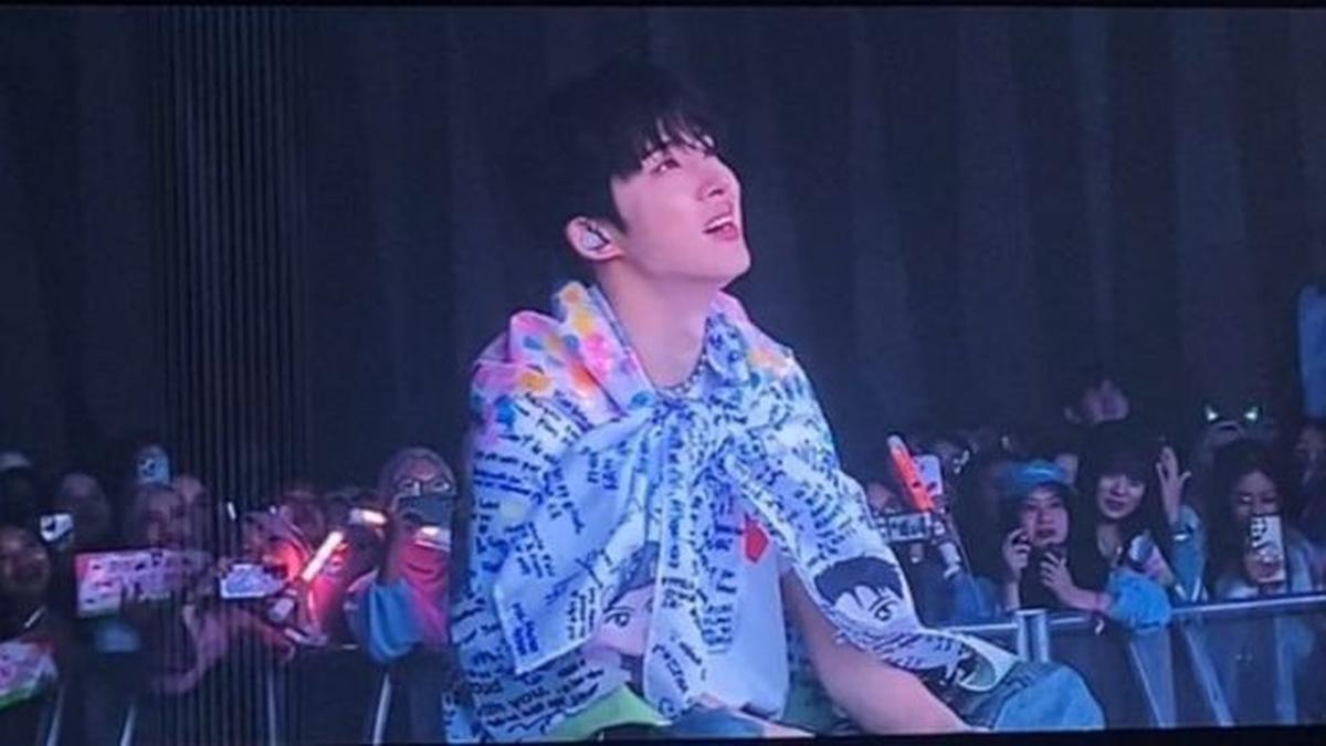 B.I Ungkap Rasa Takut Jelang Wamil Membuat Suasana Konser Jakarta Haru