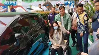 Lady Nayoan Menitikan Air Mata Bahas Rumah Tangganya dengan Rendy Kjaernett