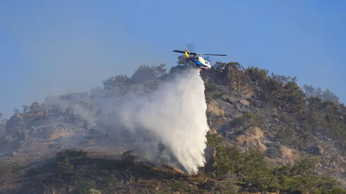 2 Helikopter Pemadam Kebakaran Bertabrakan di Yunani, 2 Orang Tewas