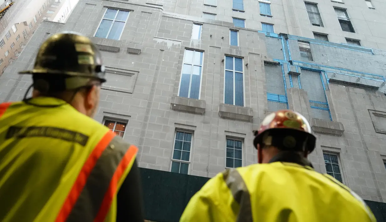 Sebuah apartemen di  220 Central Park South, New York pada 24 Januari 2019. Apartemen yang terjual dengan harga 238 juta dollar AS atau sekitar Rp 3,3 triliun itu memiliki empat lantai dan menghadap taman New York yang terkenal. (TIMOTHY A. CLARY/AFP)