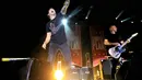 Band asal Kanada, Simple Plan melanjutkan konsernya ke Jakarta. Sebelumnya, Simple Plan menggelar konser di Bali, dalam acara Soundrenaline 2016. Di Jakarta, Simple Plan kembali diserbu penggemarnya. (Adrian Putra/Bintang.com)