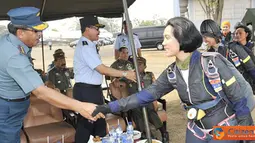 Panglima TNI Tinjau Kejuaraan Terjun Payung