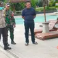 Aparat Polsek Glenmore lakukan olah TKP di Hotel Minak Jinggo,Glenmore Banyuwangi (Istimewa)