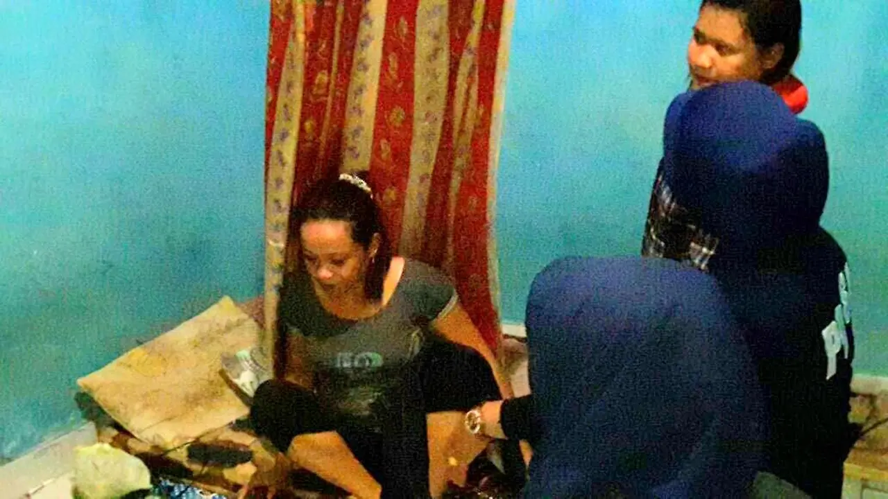 Tawa Riang 3 Emak-Emak Mendadak Terhenti Saat Berjudi