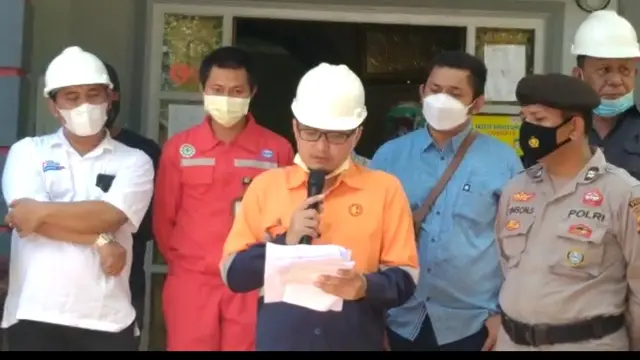 Pihak PT CNI melalui KTT, Wahyu Maradona saat bertemu warga.(Dokumen warga)