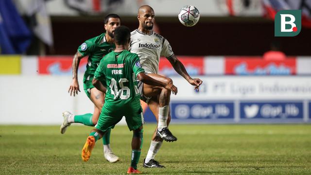 Foto: David da Silva Unjuk Gigi, Persib Bandung Menang Lagi di BRI Liga 1
