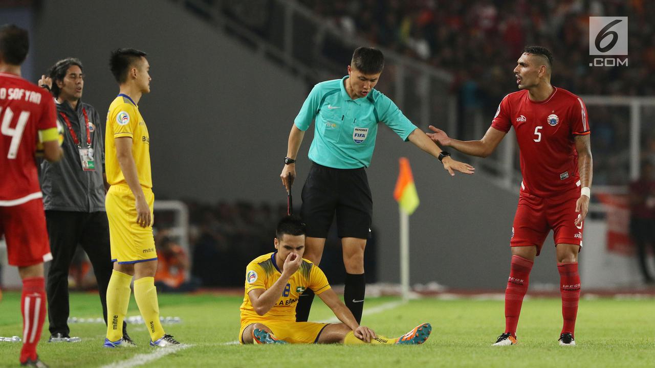 Gol Addison Alves Antar Persija Hempaskan Song Lam Nghe An