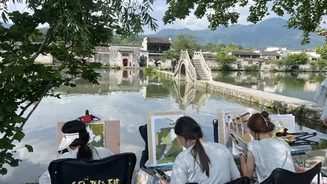 Pesona Kota Huangshan, dari Puncak Gunung hingga Desa Kuno Hongcun Warisan UNESCO