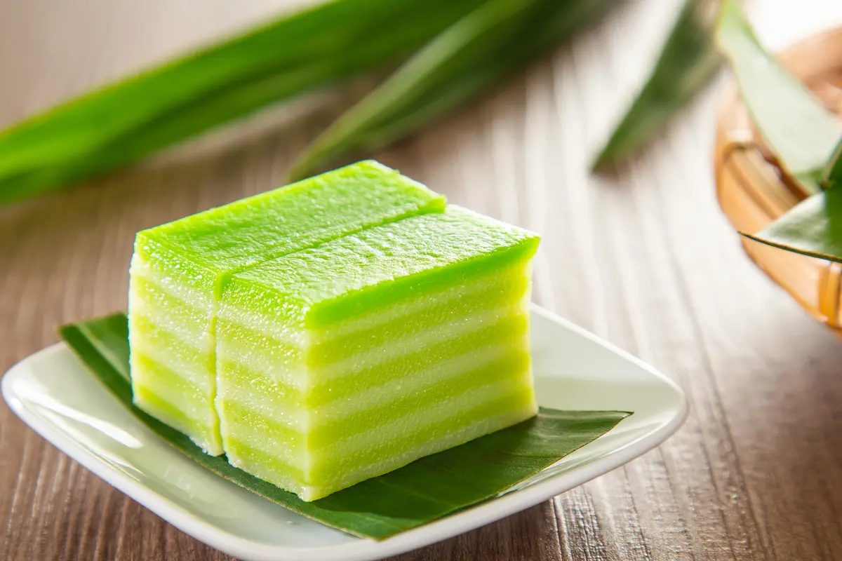 kue lapis pandan