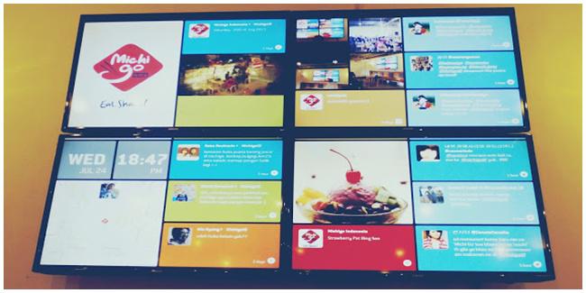 Memesan makanan dengan digital self-service melalui iPad