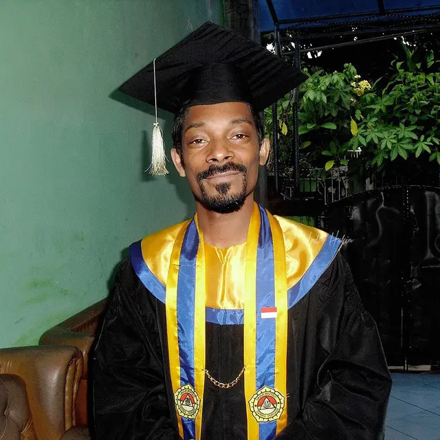 7 Editan Foto Snoop Dogg Jika Tinggal di Indonesia Ini Kocak