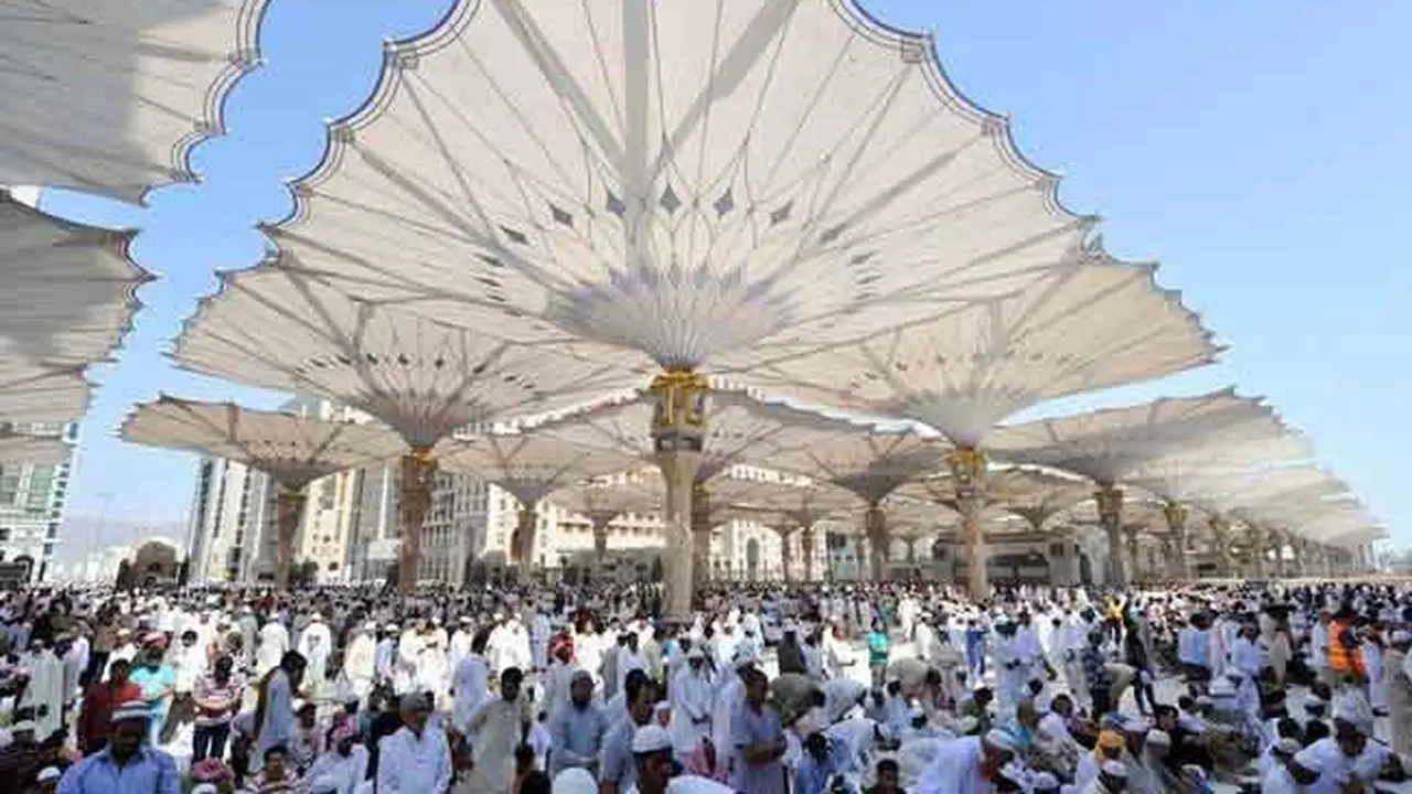 Ilustrasi payung terbesar yang akan dipasang di Masjid Agung Mekah atau Masjidil Haram. (SPA)