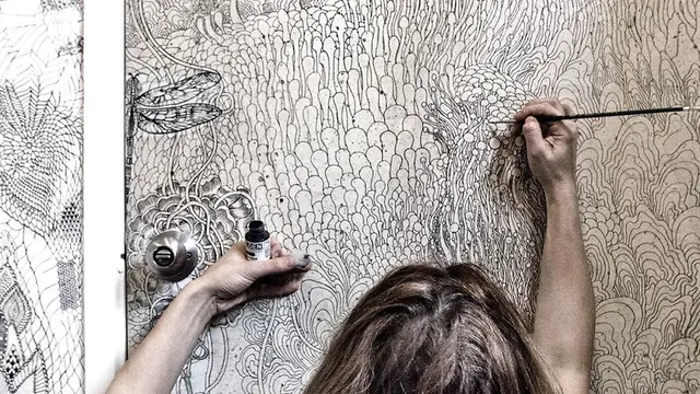 [Bintang] Toilet Penuh Ilustrasi Ini Bikin Kamu Betah Nongkrong dan Selfie